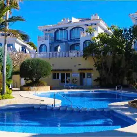 Beautiful With Pool And Mountain View * 卡尔佩